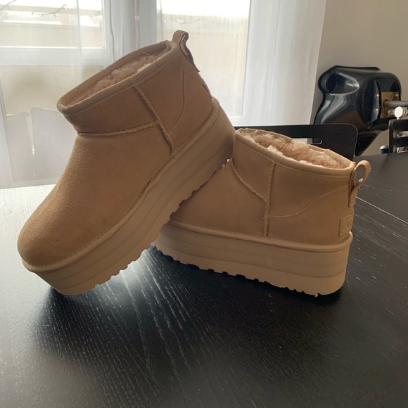 UGG Shoes - NWT UGG CLASSIC PLATFORM ULTRA MINI WOMEN